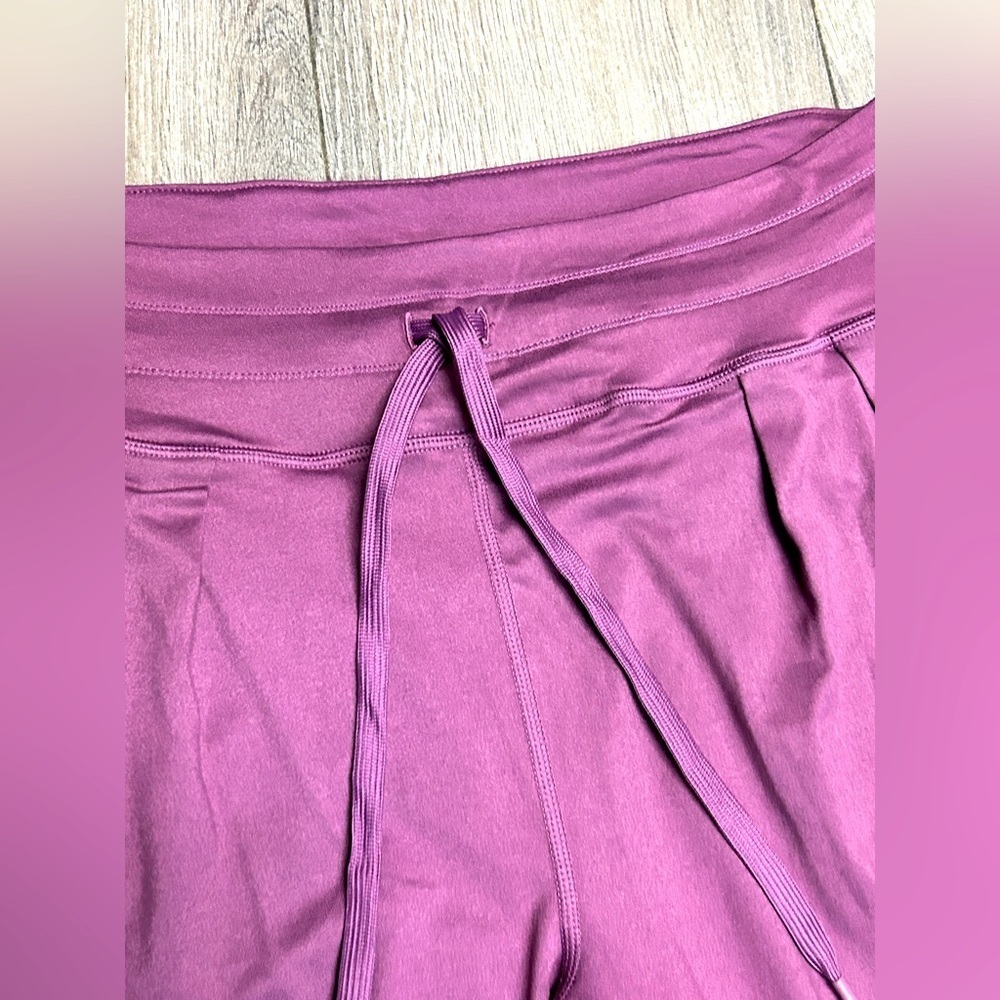 Lolë woman’s purple athletic jogging pants size L - Picture 4 of 8
